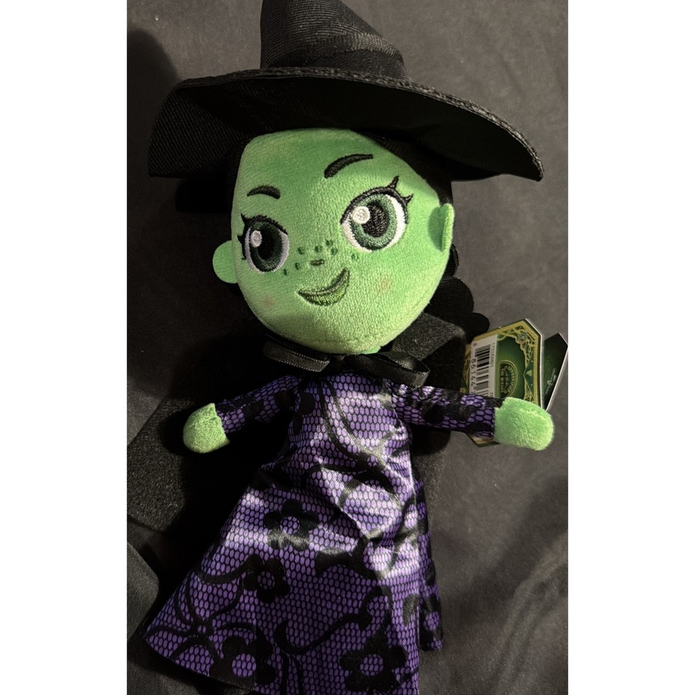 NEW WICKED For Good Elphaba EXCLUSIVE Plush Toy 10" Black Hat/Purple Dress NWT - Picture 2 of 15